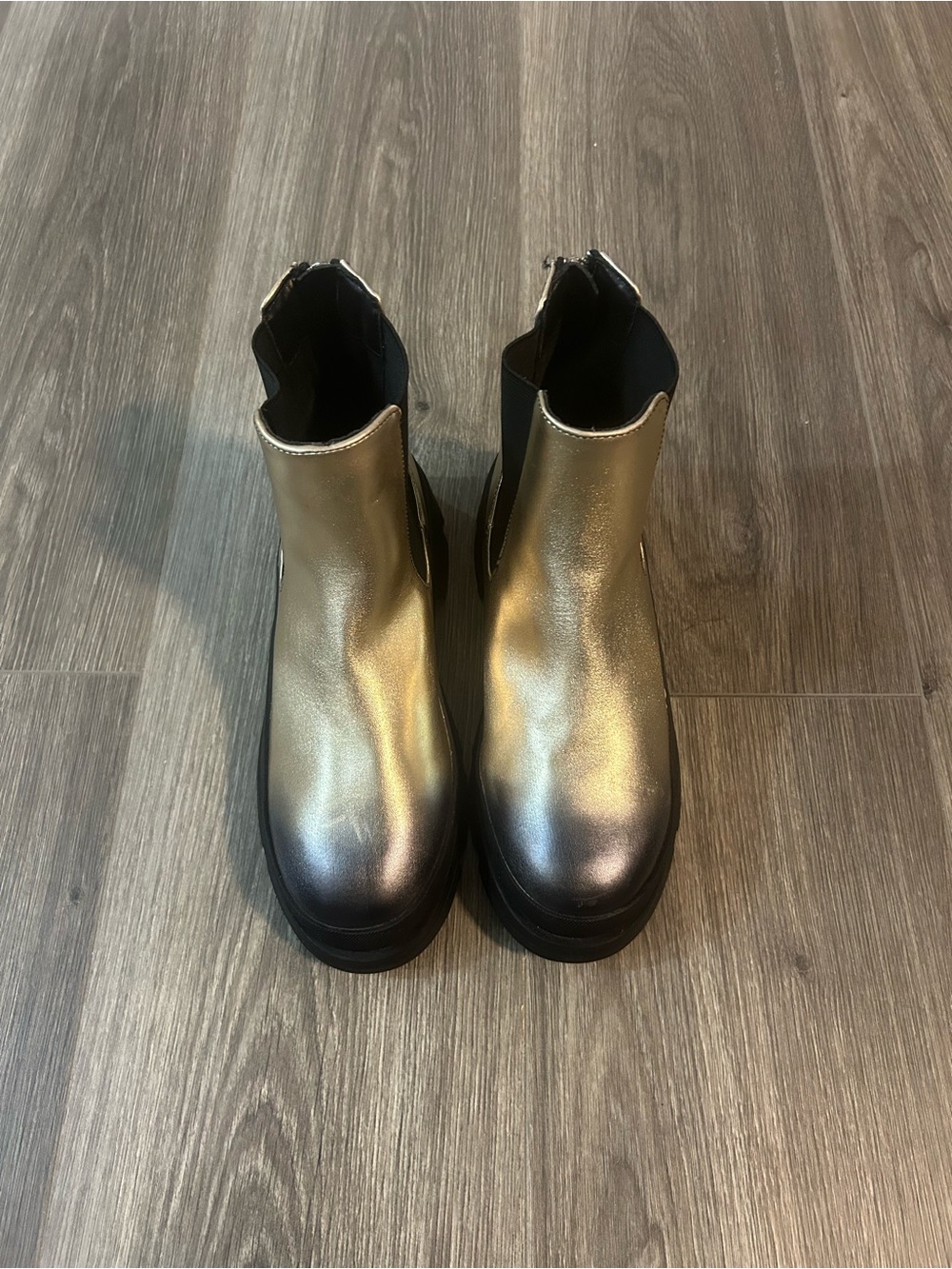 Steve Madden Kids Metallic Gold Chelsea Boots with Black Soles